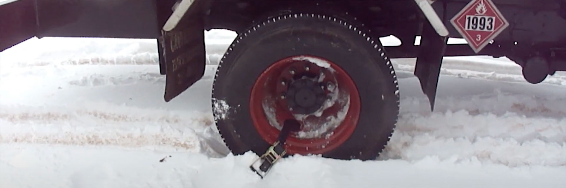 雪路でのTruck Claws使用例